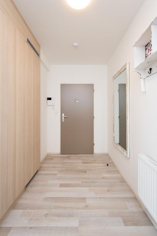 Apartment Sokolska Prag Exterior foto